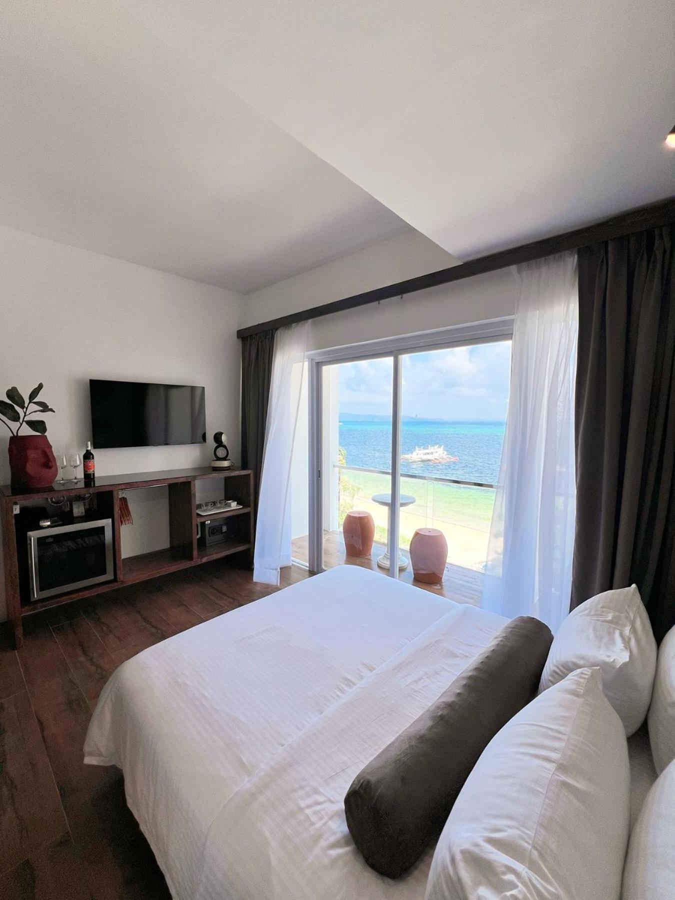Palassa Private Residences Balabag  Habitación foto