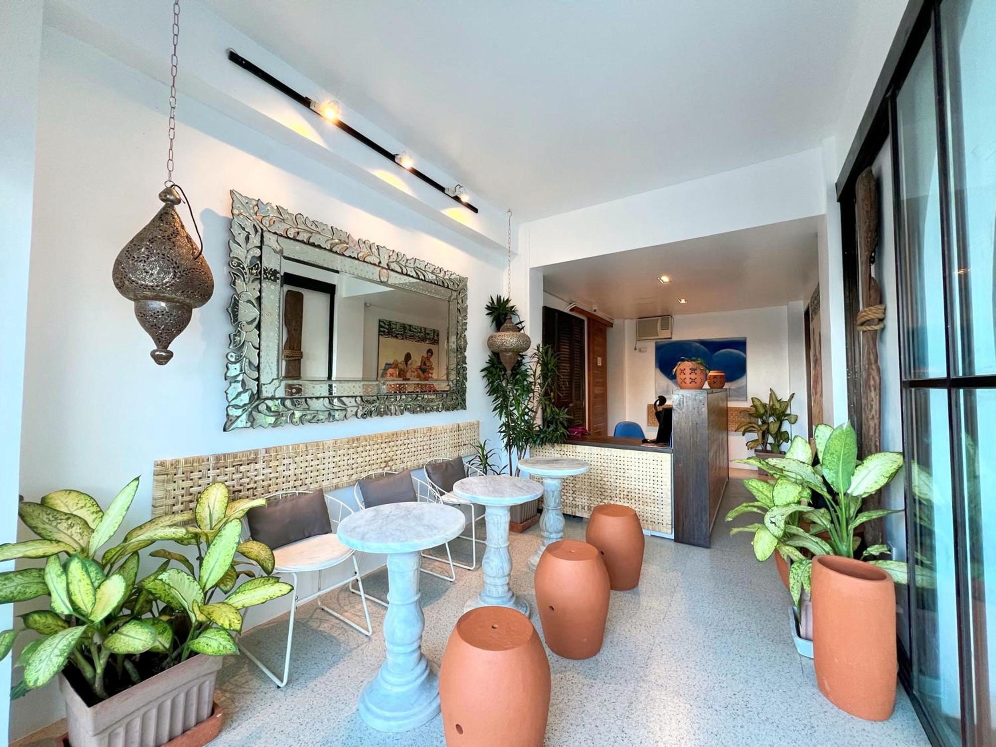 Palassa Private Residences Balabag  Exterior foto